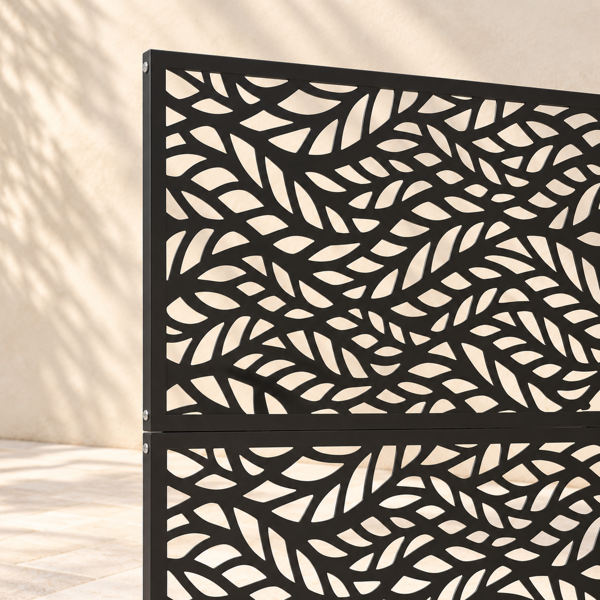 Brise-vue acier noir motif feuilles, 100 x 180 cm — détail du haut